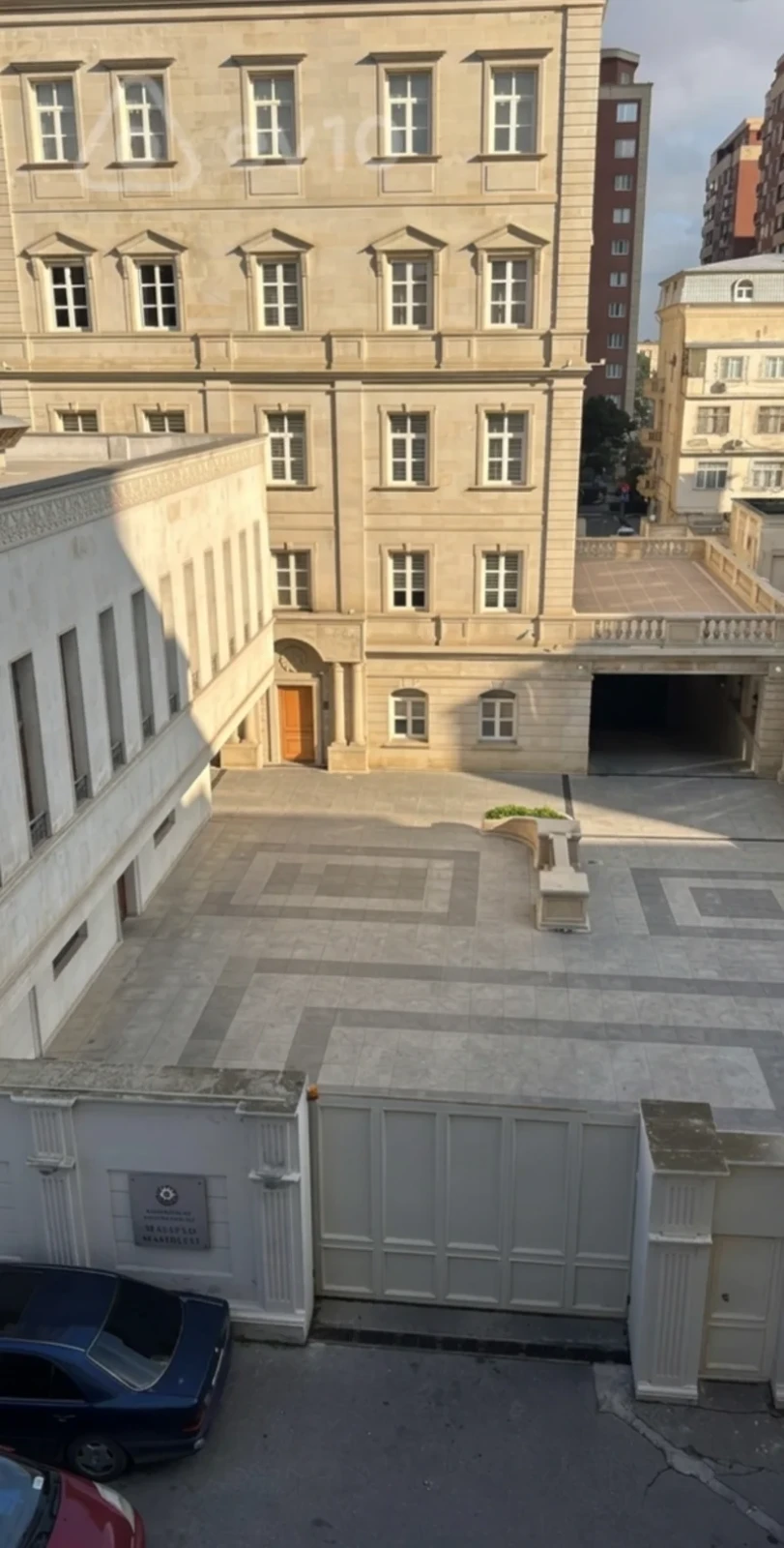 Kirayə verilir 2 otaqlı köhnə tikili 70 m²