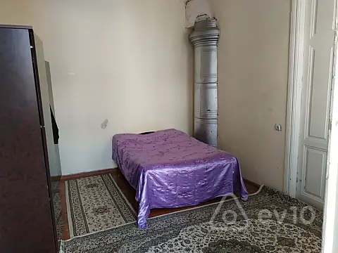 Kirayə verilir 3 otaqlı köhnə tikili 100 m²