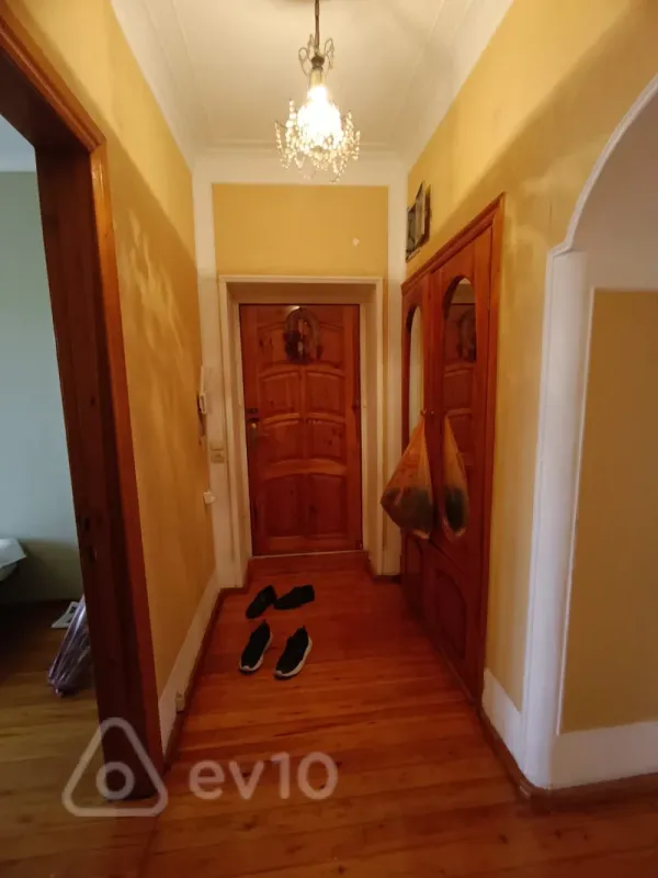 Kirayə verilir 3 otaqlı köhnə tikili 80 m²