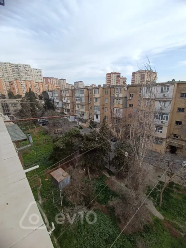 Kirayə verilir 3 otaqlı köhnə tikili 80 m²