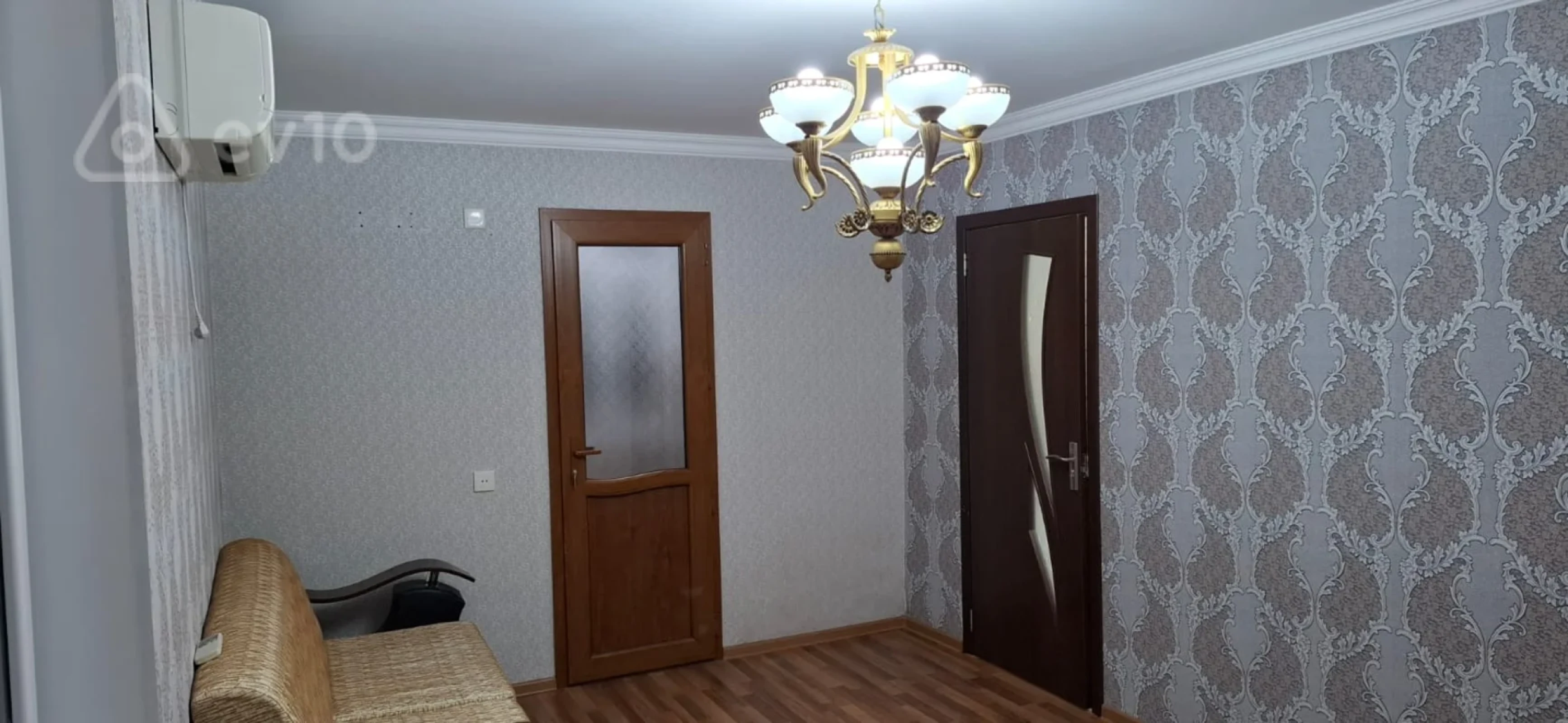 Kirayə verilir 2 otaqlı köhnə tikili 40 m²