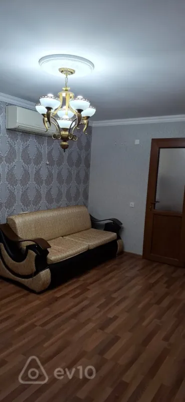 Kirayə verilir 2 otaqlı köhnə tikili 40 m²