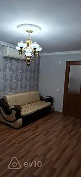 Kirayə verilir 2 otaqlı köhnə tikili 40 m²