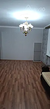 Kirayə verilir 2 otaqlı köhnə tikili 40 m²