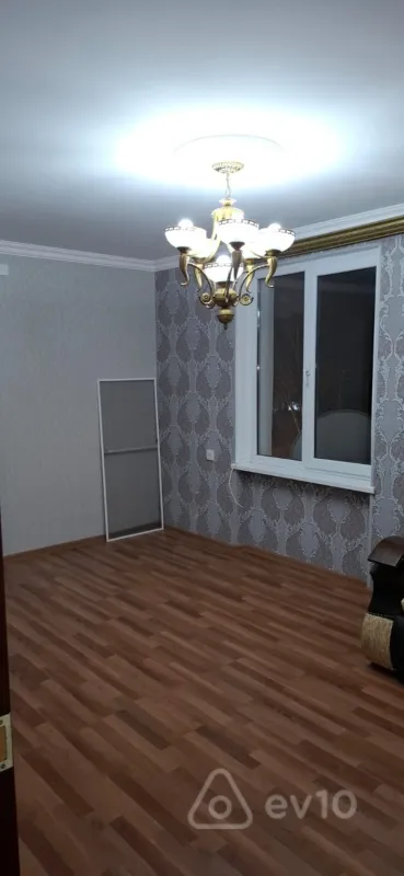 Kirayə verilir 2 otaqlı köhnə tikili 40 m²
