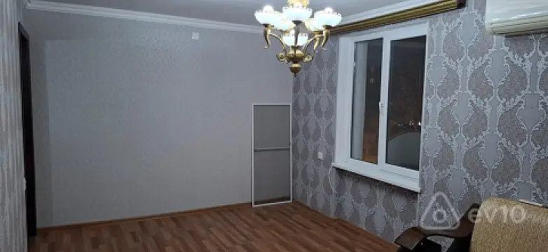 Kirayə verilir 2 otaqlı köhnə tikili 40 m²