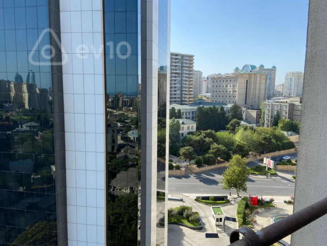 Satılır 4 otaqlı yeni tikili 186 m²