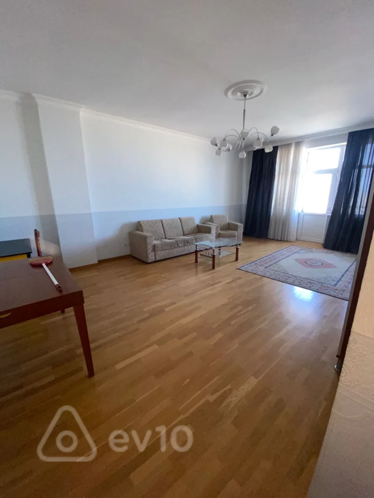 Satılır 4 otaqlı yeni tikili 186 m²