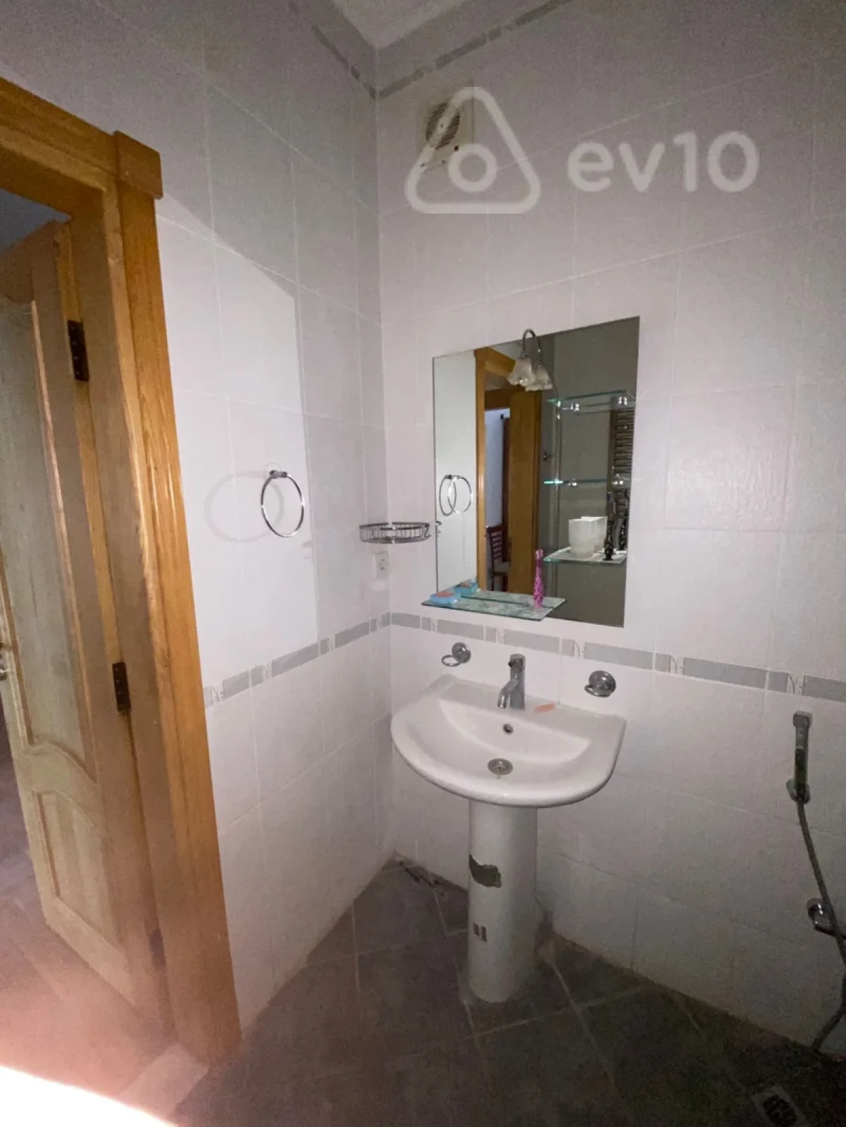 Satılır 4 otaqlı yeni tikili 186 m²