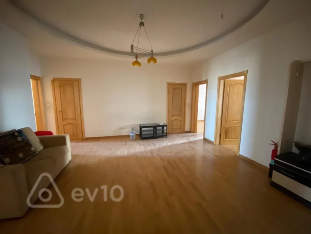 Satılır 4 otaqlı yeni tikili 186 m²
