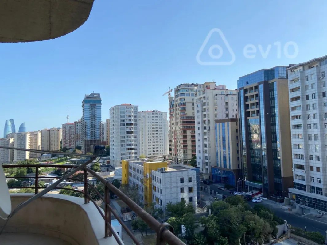 Satılır 4 otaqlı yeni tikili 186 m²