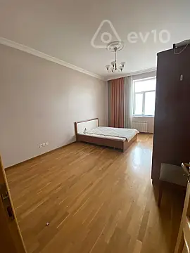 Satılır 4 otaqlı yeni tikili 186 m²