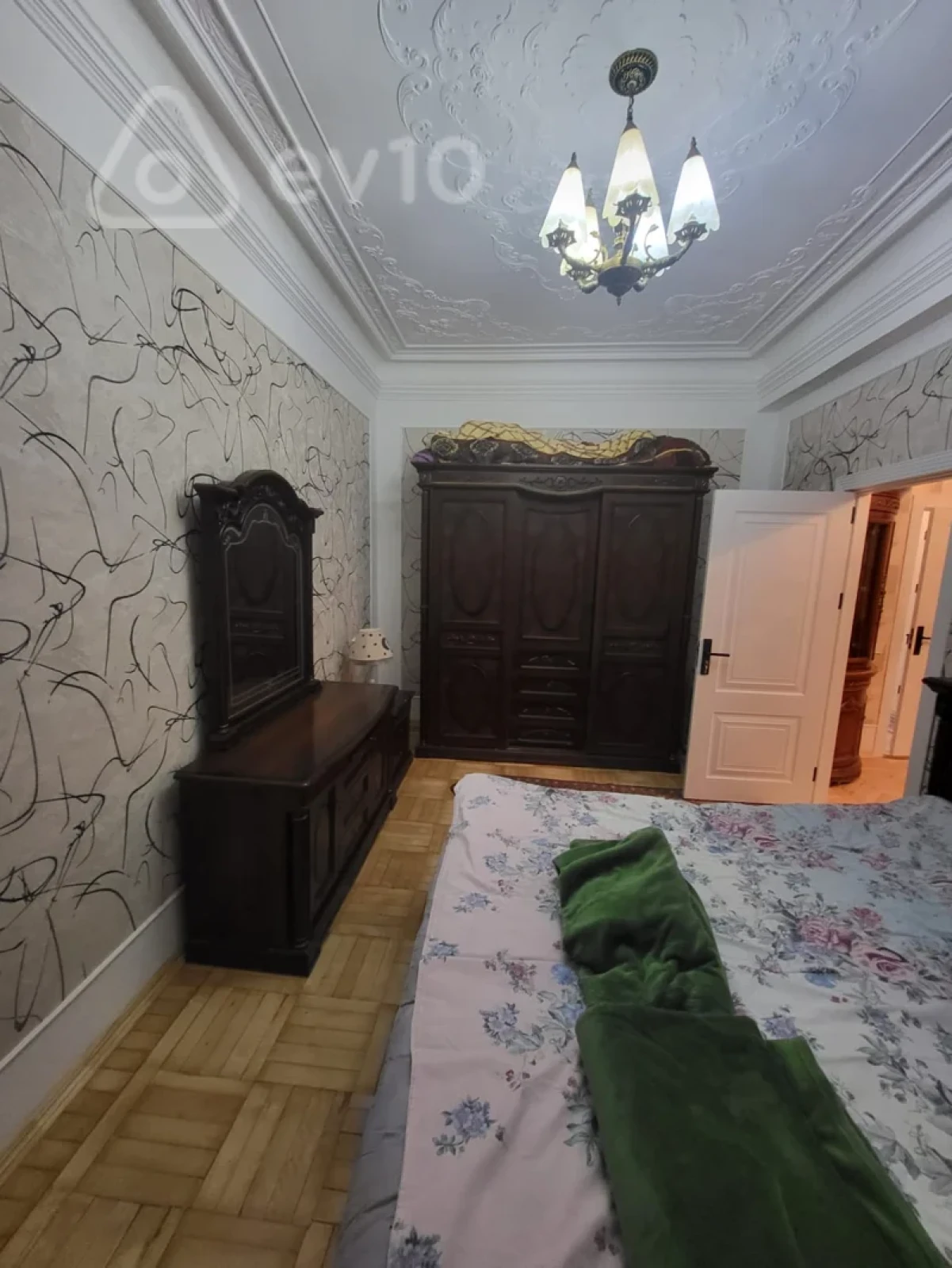 Kirayə verilir 2 otaqlı köhnə tikili 50 m²