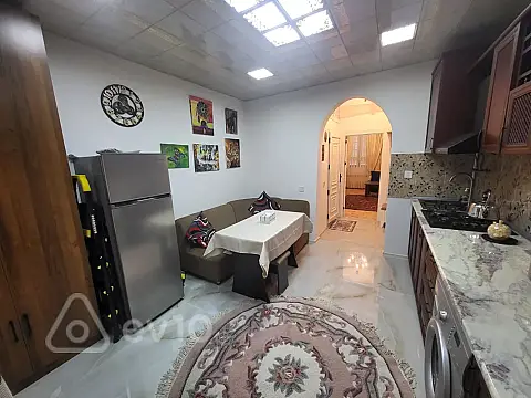 Kirayə verilir 2 otaqlı köhnə tikili 50 m²