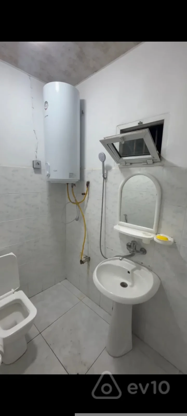 Kirayə verilir 2 otaqlı həyət evi 60 m²