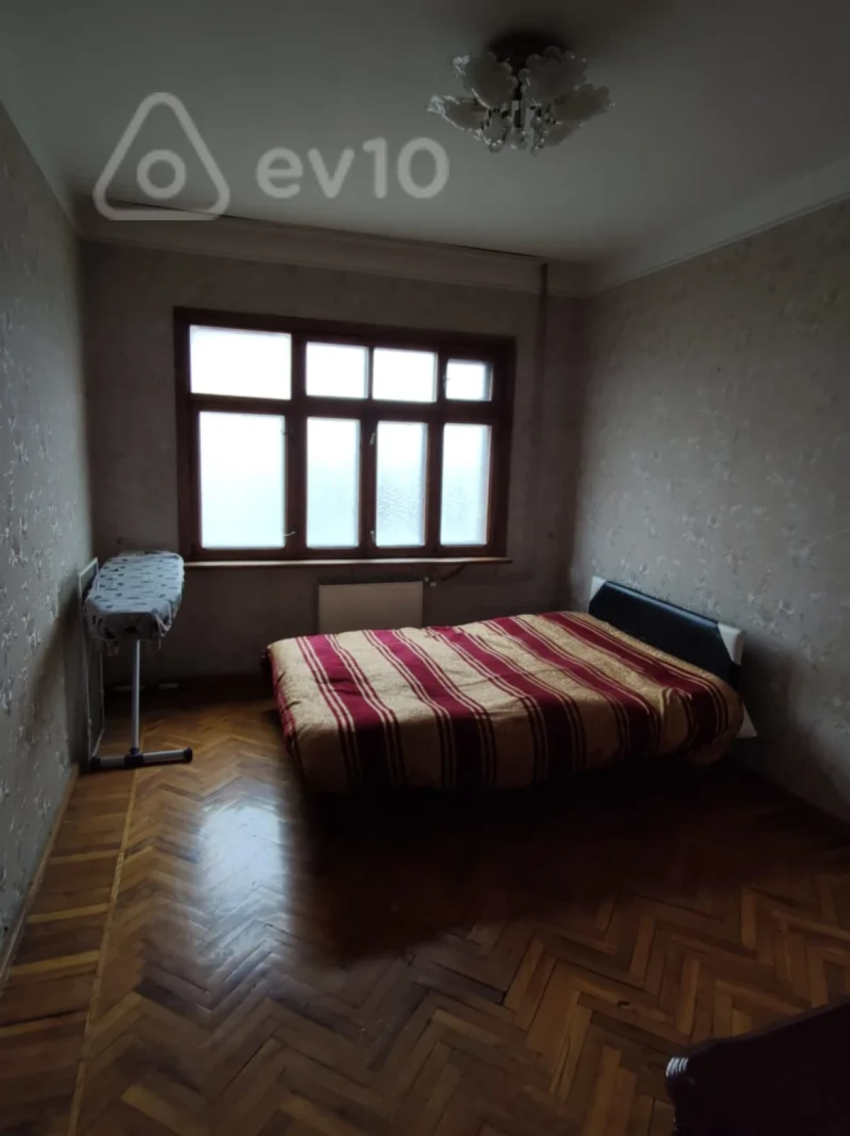Kirayə verilir 3 otaqlı köhnə tikili 80 m²