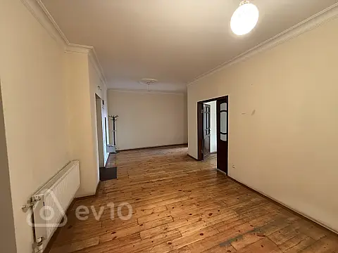 Satılır 4 otaqlı yeni tikili 150 m²