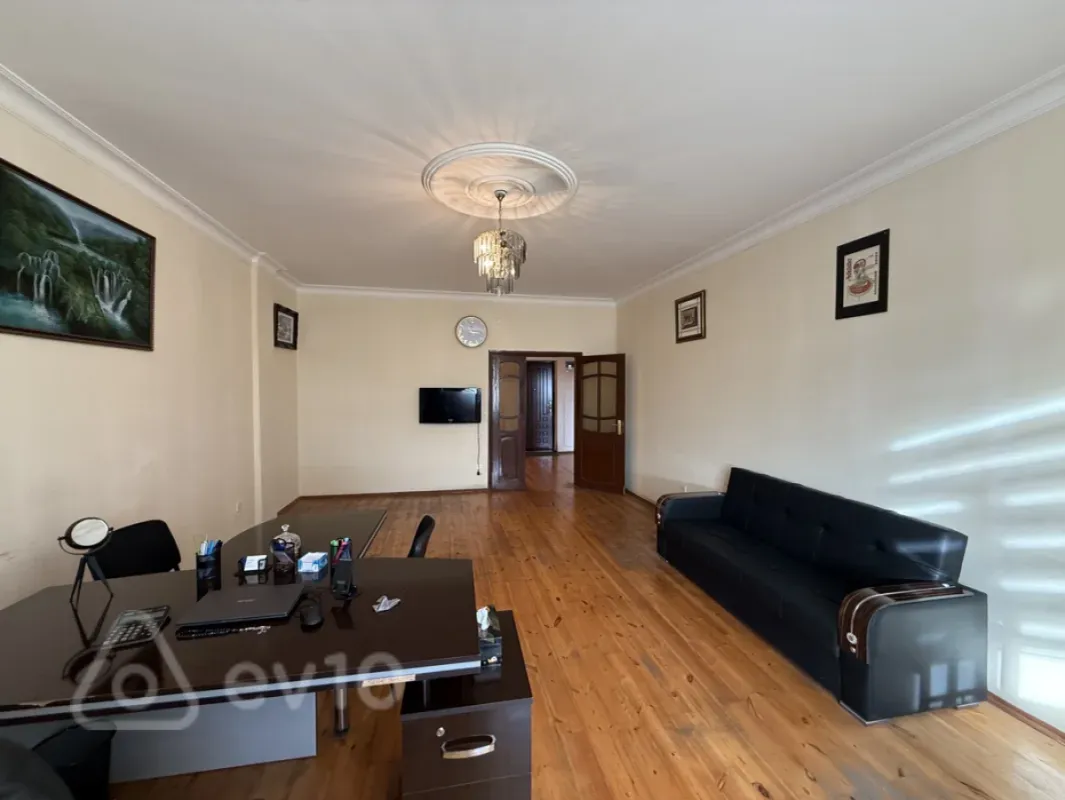 Satılır 4 otaqlı yeni tikili 150 m²