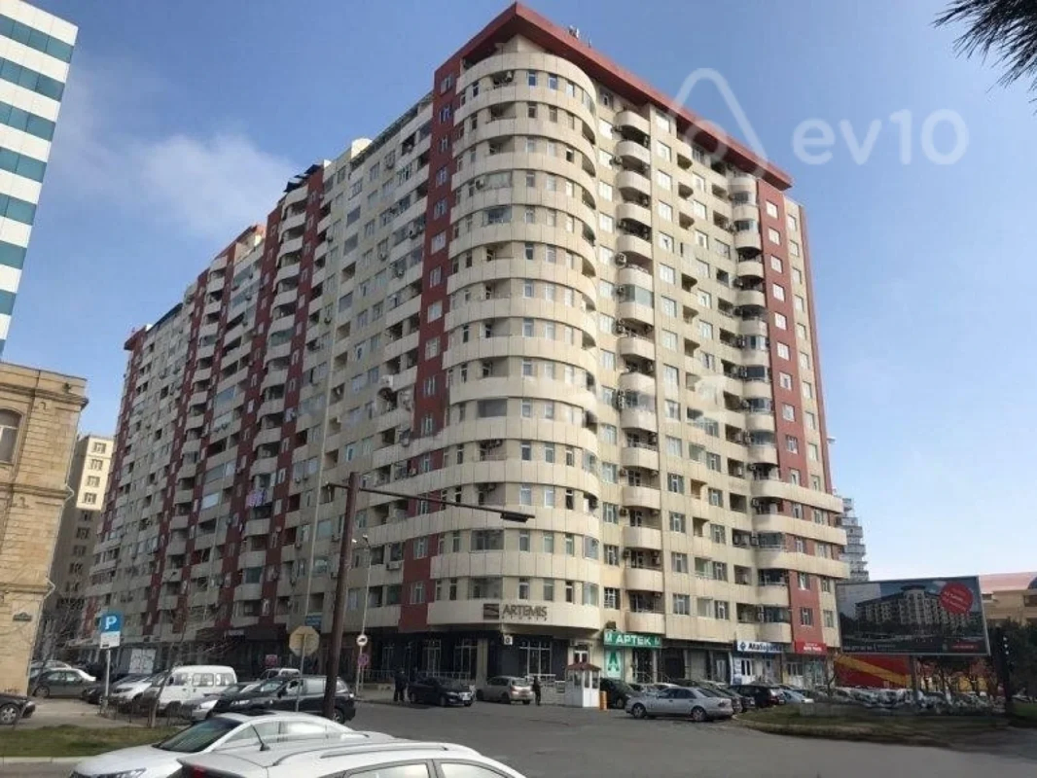 Kirayə verilir 3 otaqlı yeni tikili 120 m²