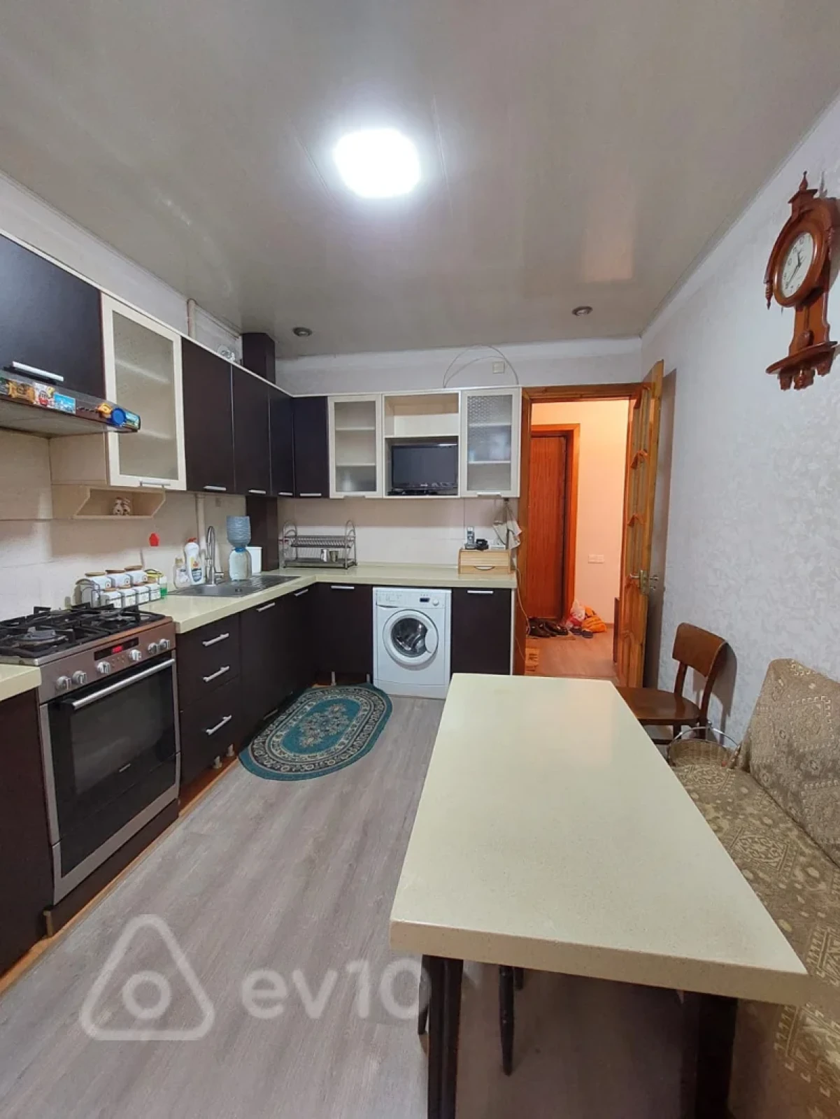 Kirayə verilir 2 otaqlı yeni tikili 65 m²