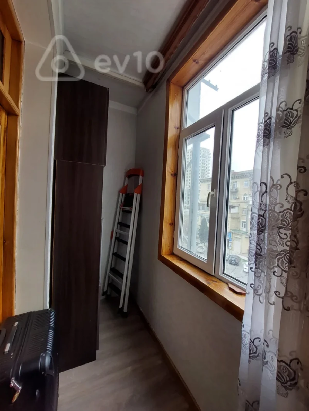 Kirayə verilir 2 otaqlı yeni tikili 65 m²