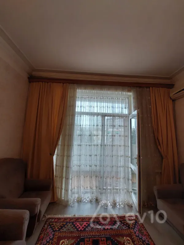 Kirayə verilir 2 otaqlı yeni tikili 65 m²