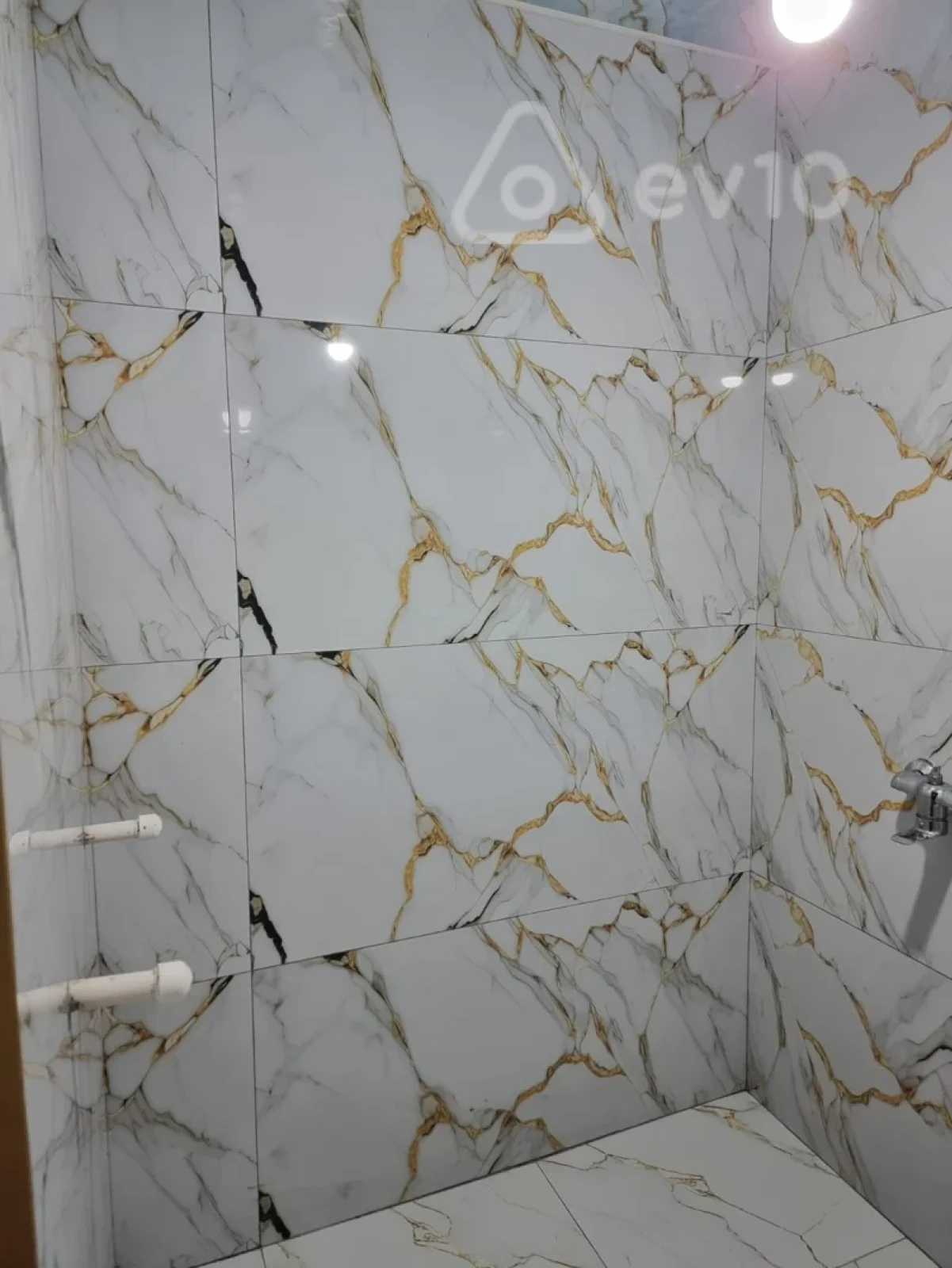 Satılır 3 otaqlı köhnə tikili 85 m²