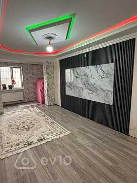 Satılır 3 otaqlı köhnə tikili 85 m²