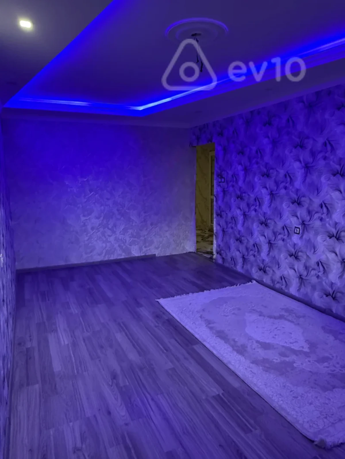 Satılır 3 otaqlı köhnə tikili 85 m²