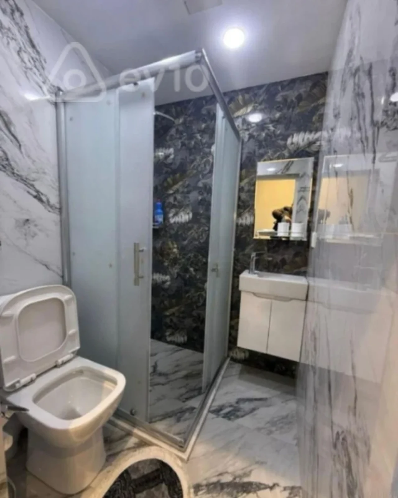 Kirayə verilir 1 otaqlı köhnə tikili 30 m²