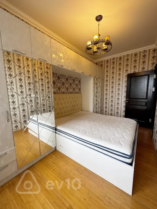 Satılır 2 otaqlı yeni tikili 55 m²