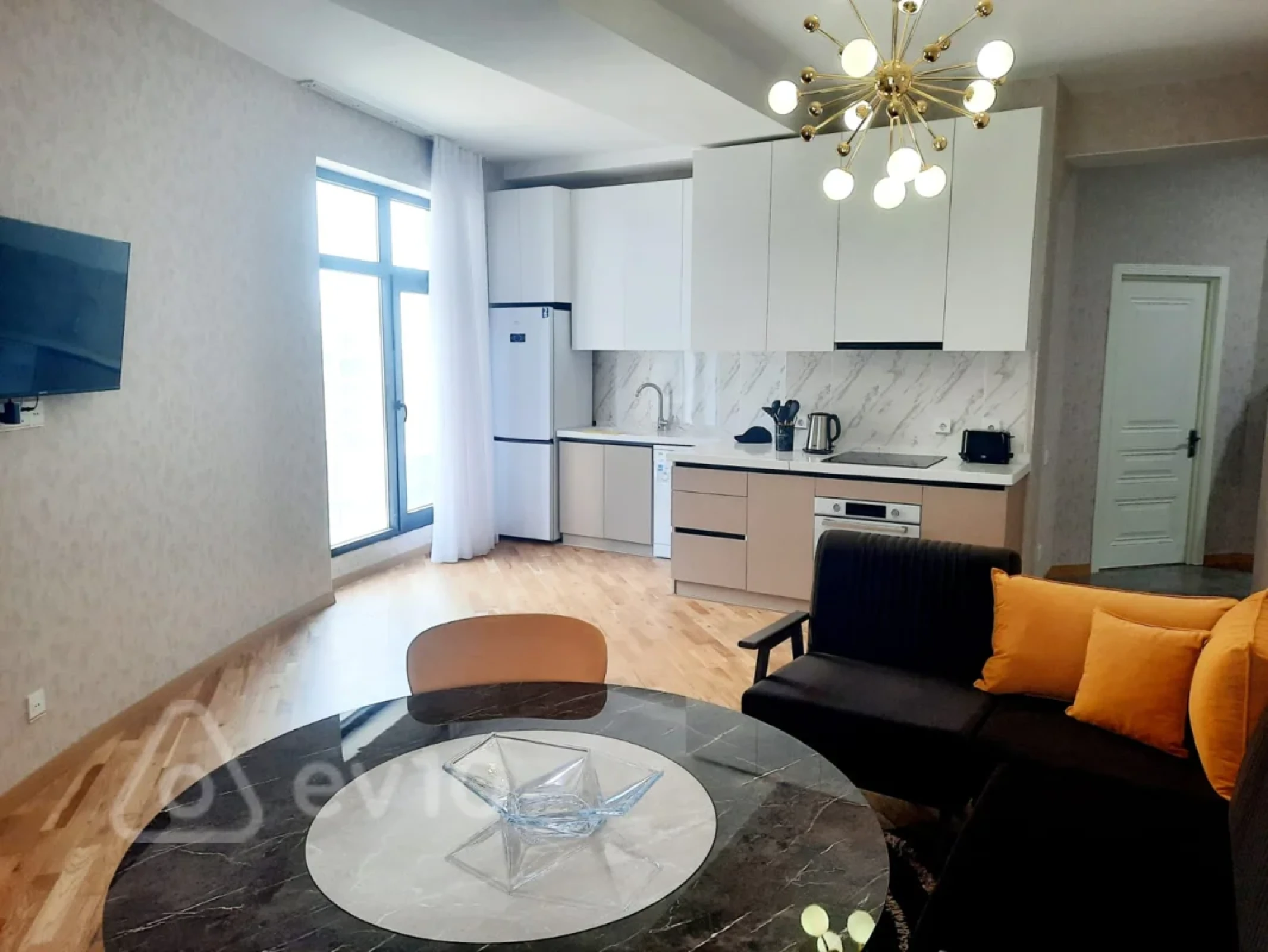 Kirayə verilir 2 otaqlı yeni tikili 67 m²