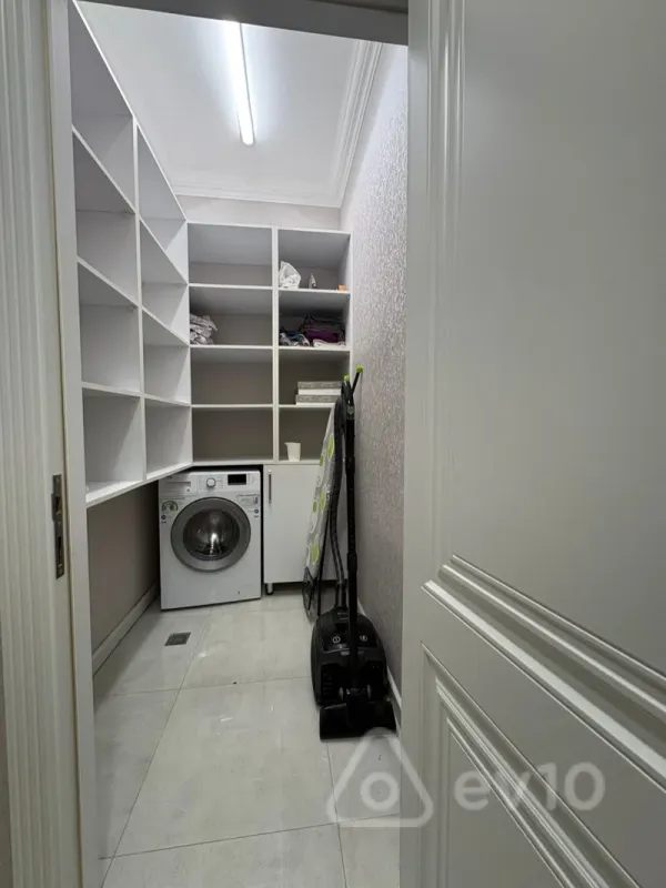 Kirayə verilir 3 otaqlı yeni tikili 105 m²