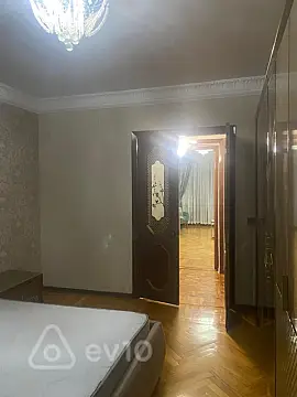 Kirayə verilir 3 otaqlı köhnə tikili 70 m²