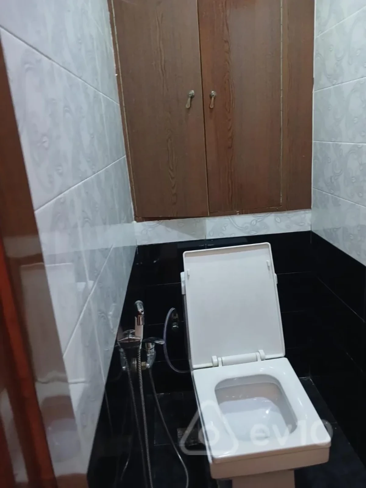 Kirayə verilir 3 otaqlı köhnə tikili 70 m²