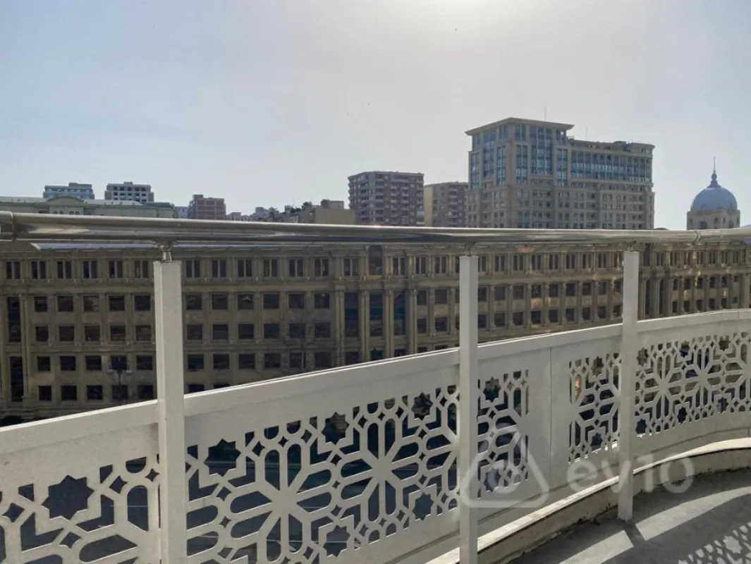 Kirayə verilir 3 otaqlı yeni tikili 120 m²