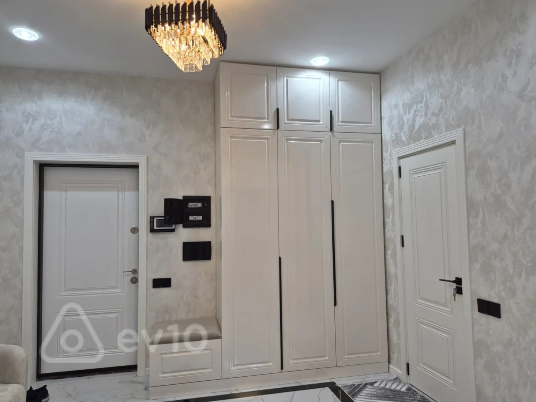 Kirayə verilir 2 otaqlı yeni tikili 95 m²