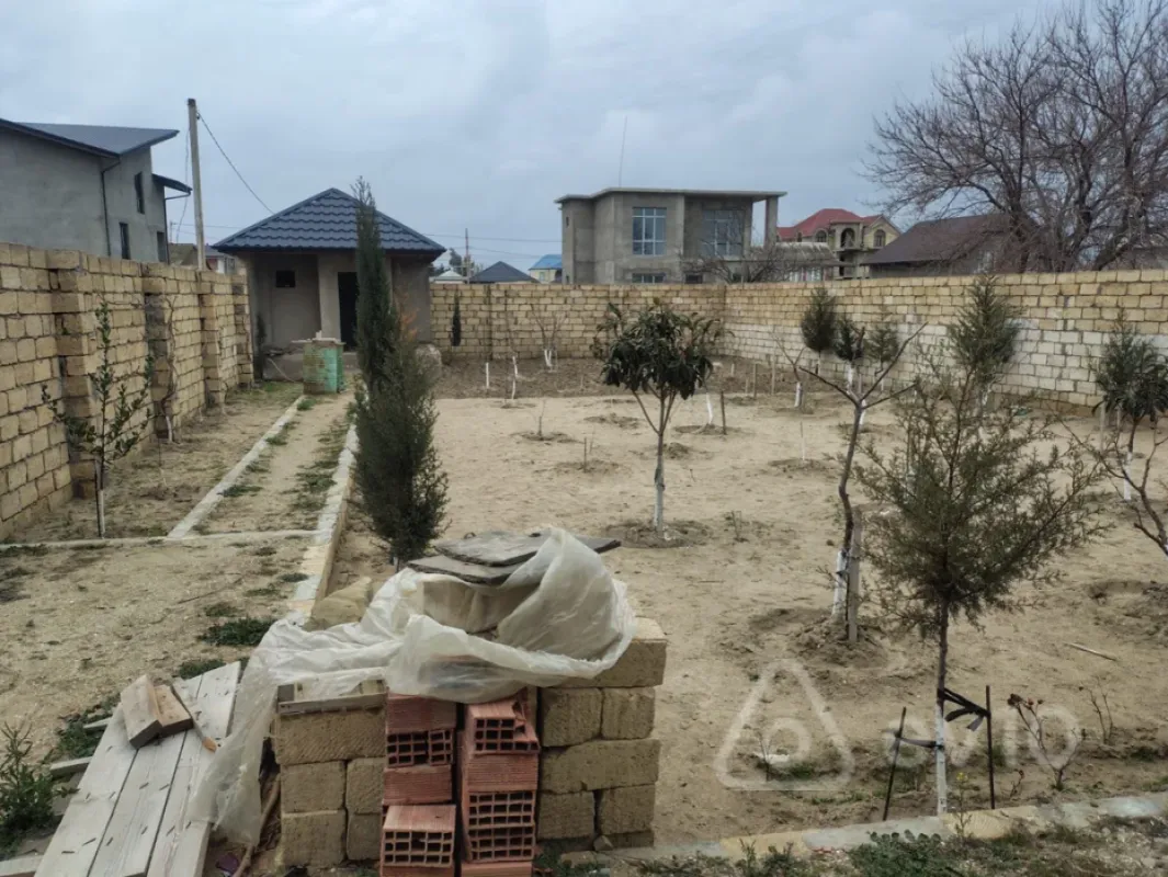 Satılır 5 otaqlı həyət evi 220 m²