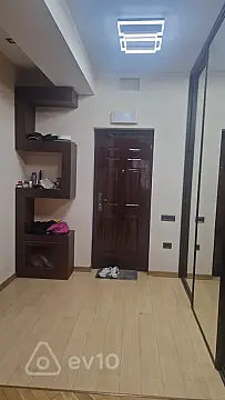 Kirayə verilir 2 otaqlı yeni tikili 130 m²