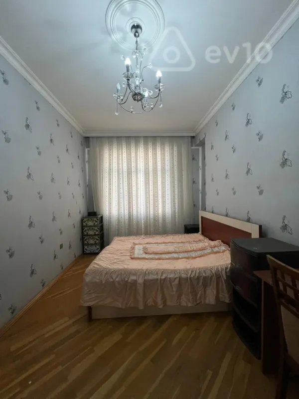 Satılır 2 otaqlı yeni tikili 72 m²