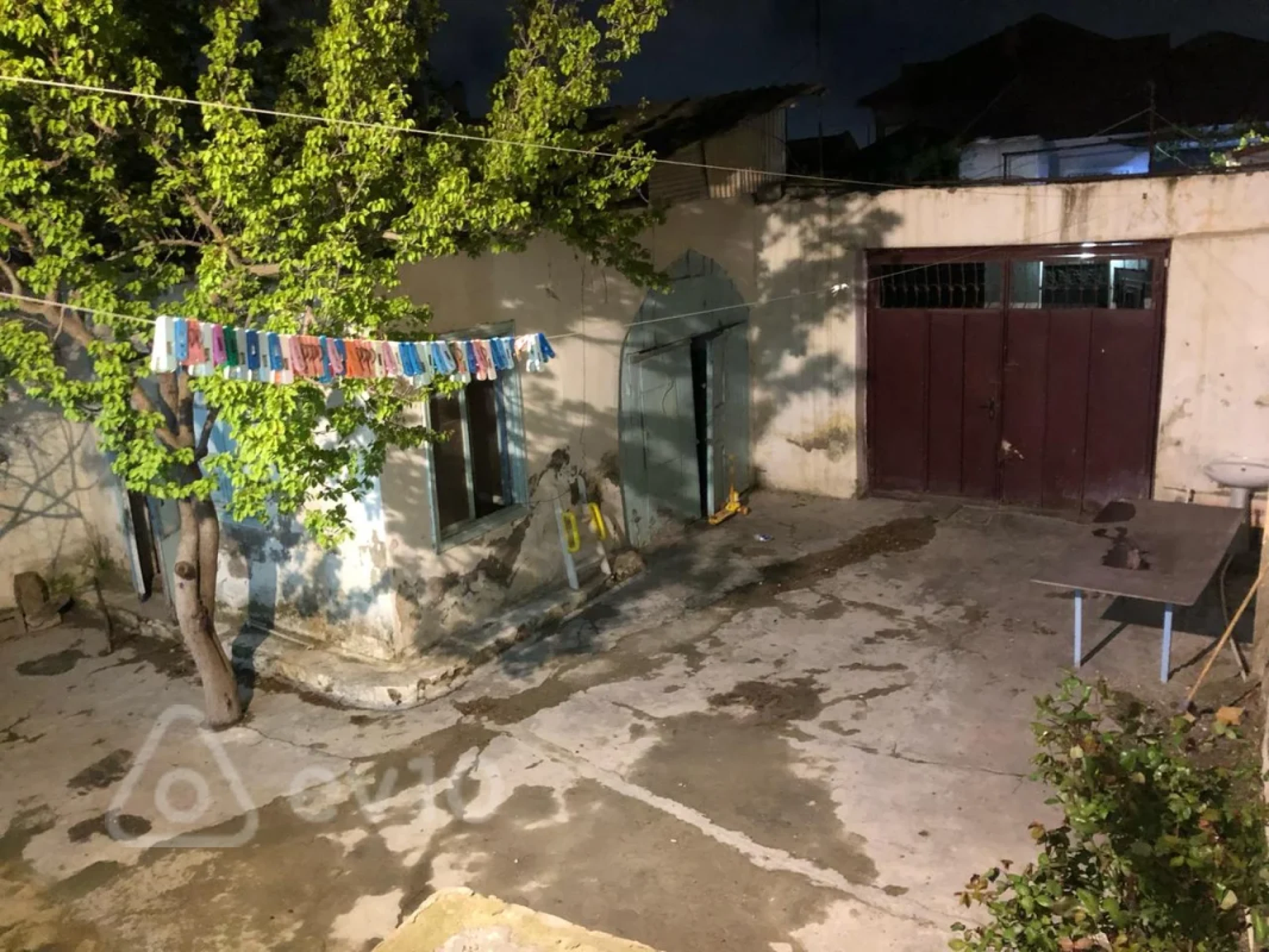 Satılır 6 otaqlı həyət evi 270 m²