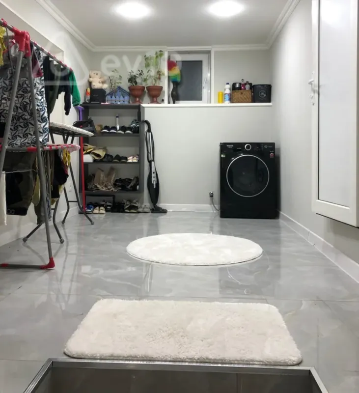 Satılır 6 otaqlı həyət evi 270 m²