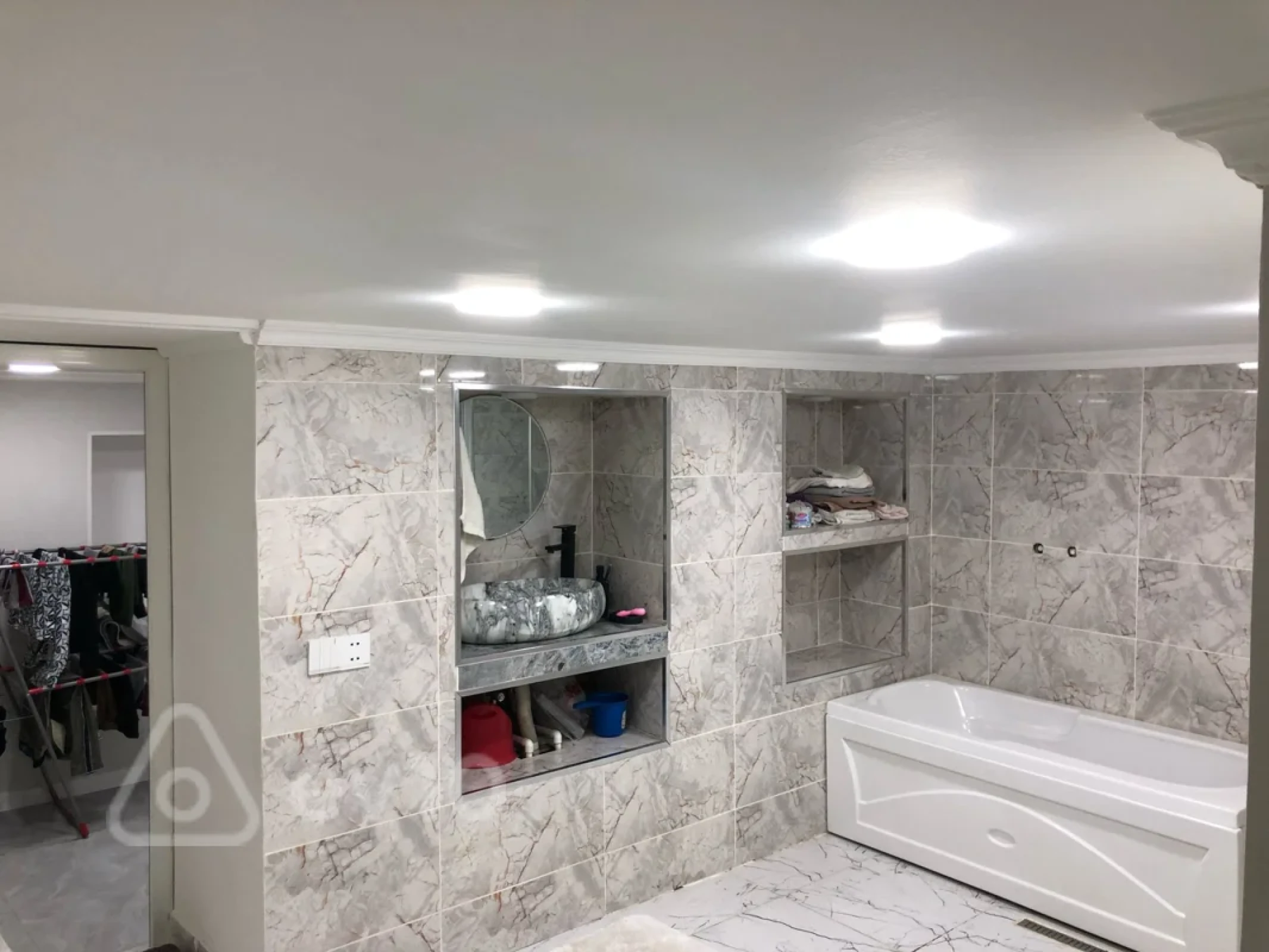 Satılır 6 otaqlı həyət evi 270 m²