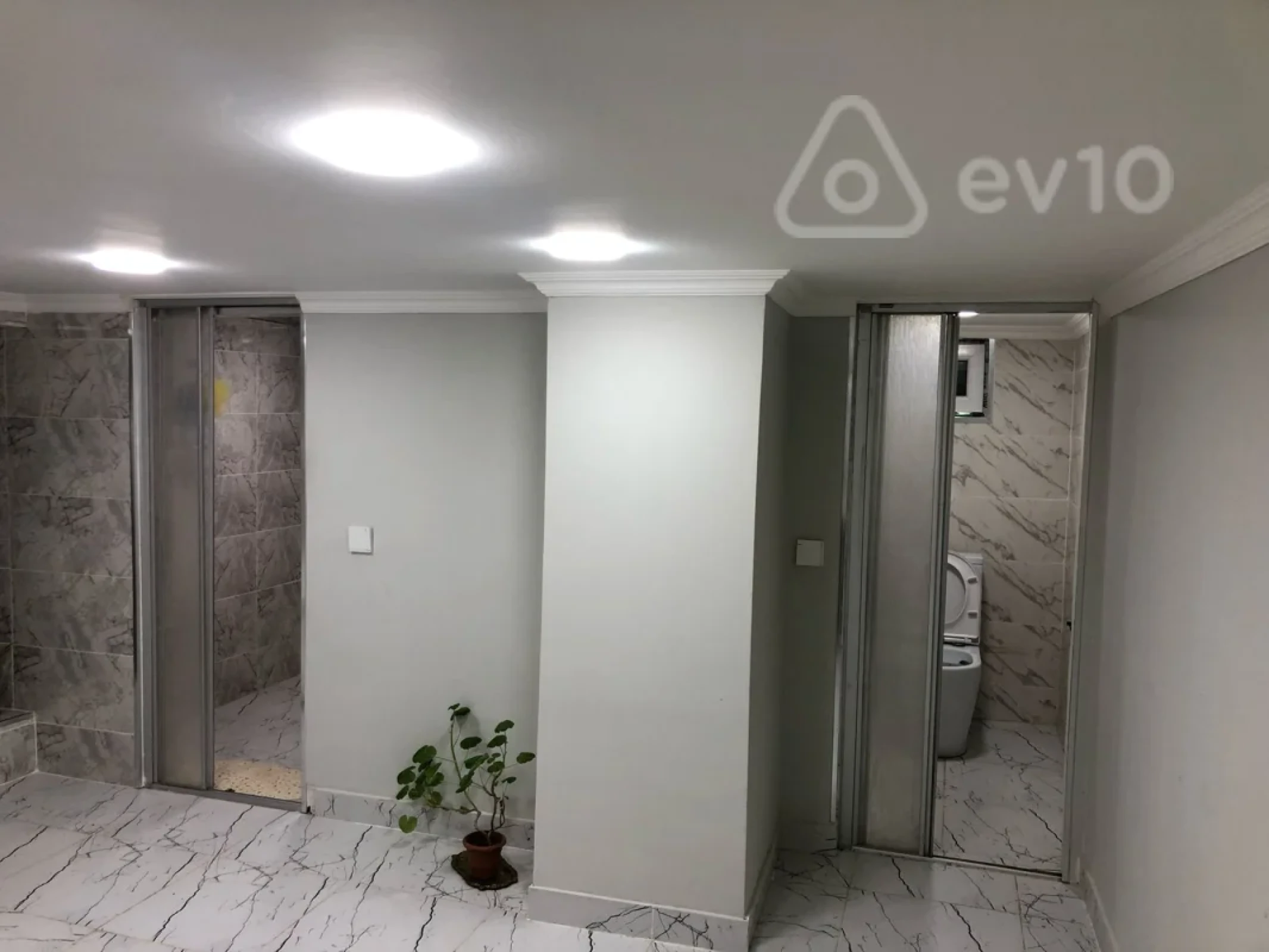 Satılır 6 otaqlı həyət evi 270 m²