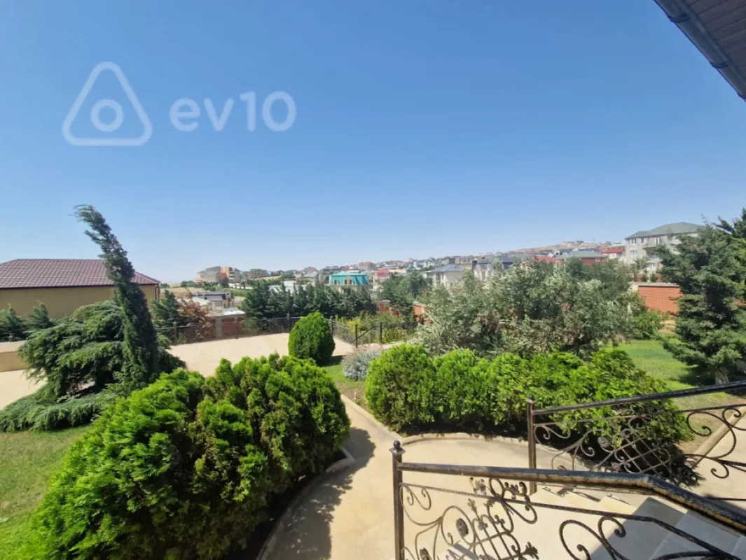 Kirayə verilir 6 otaqlı həyət evi 350 m²