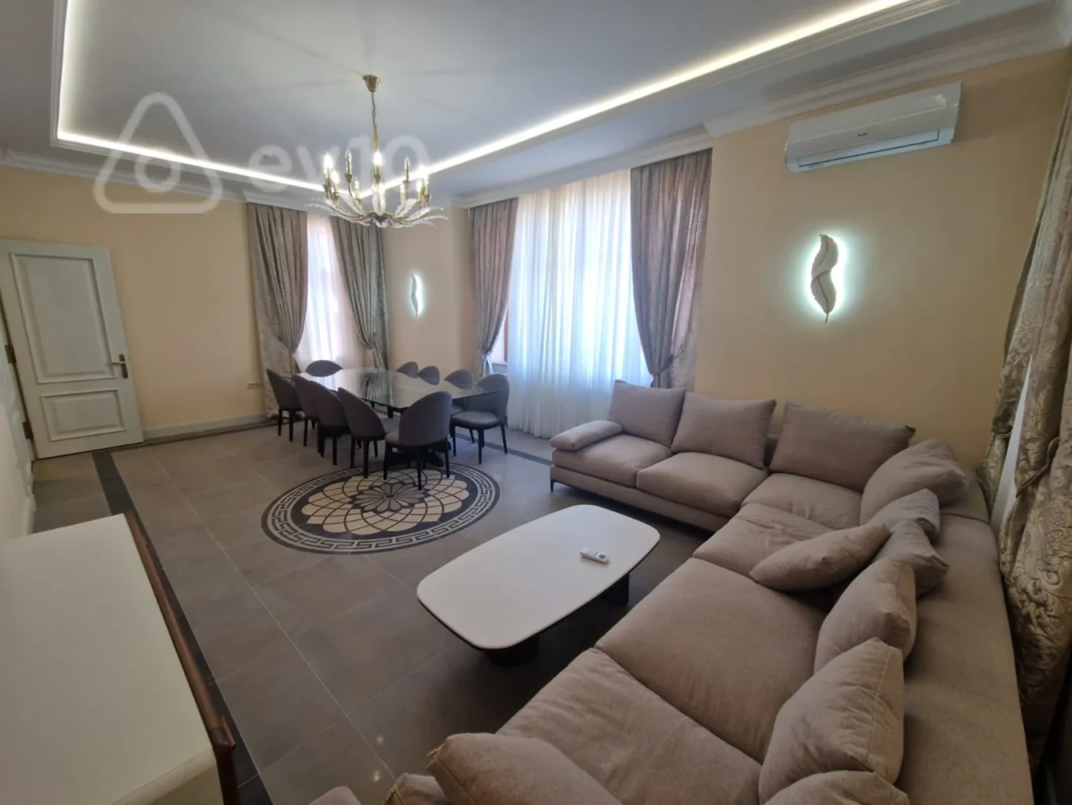 Kirayə verilir 6 otaqlı həyət evi 350 m²