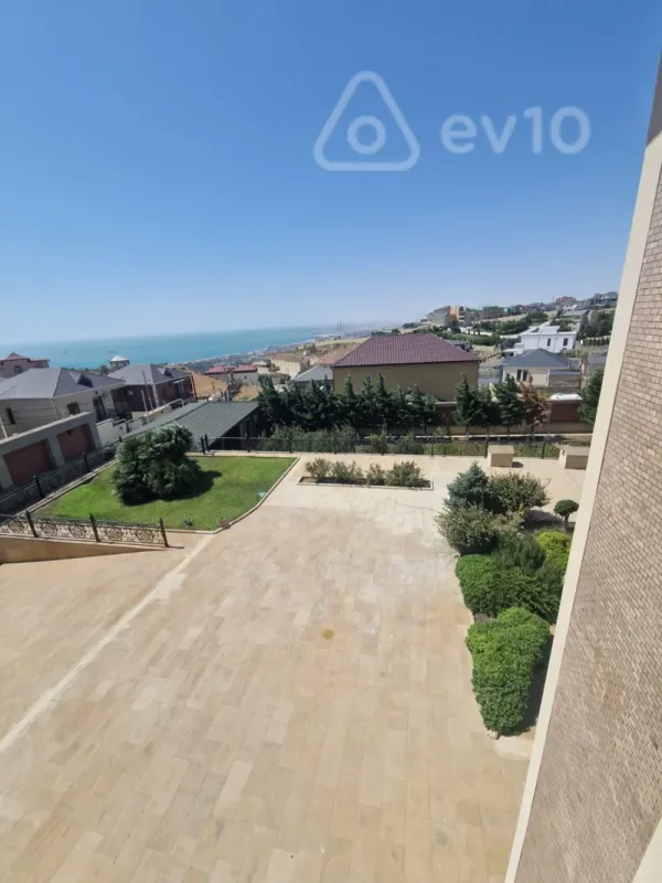 Kirayə verilir 6 otaqlı həyət evi 350 m²