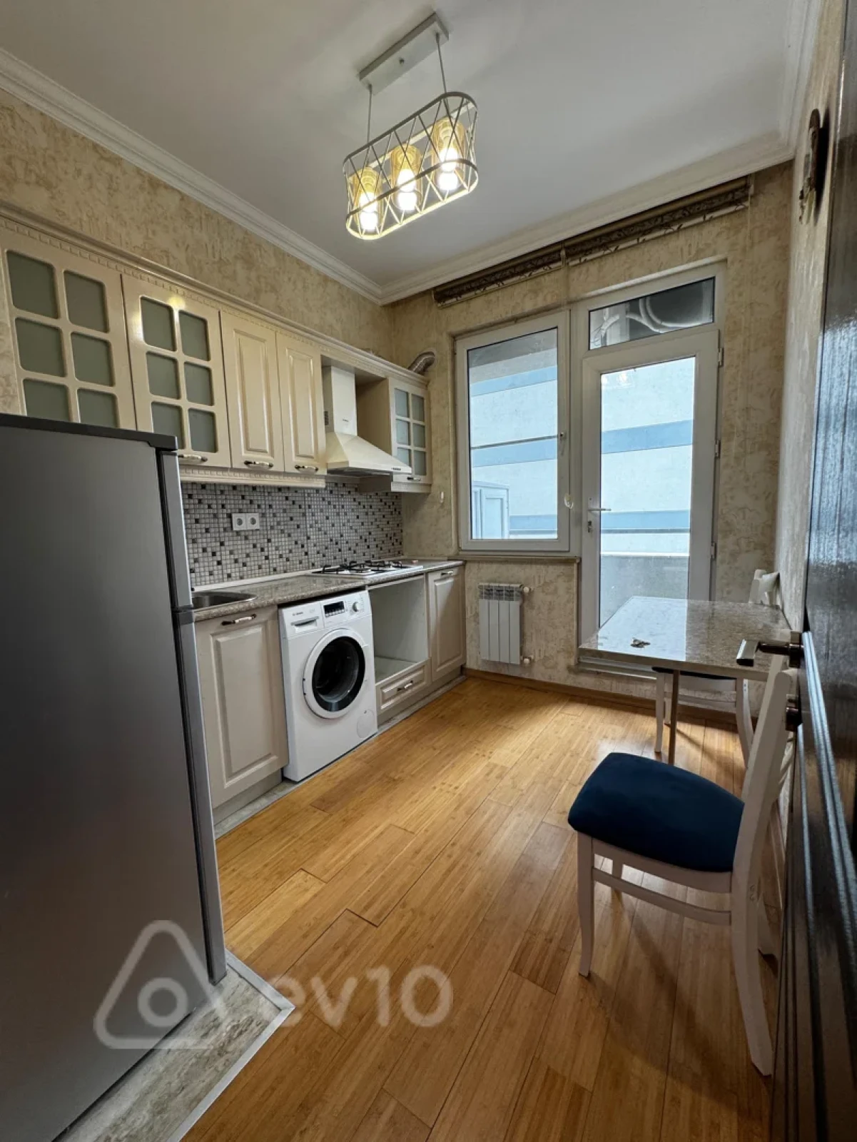 Satılır 2 otaqlı yeni tikili 55 m²