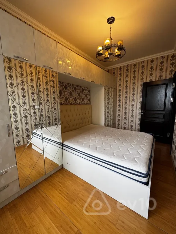 Satılır 2 otaqlı yeni tikili 55 m²