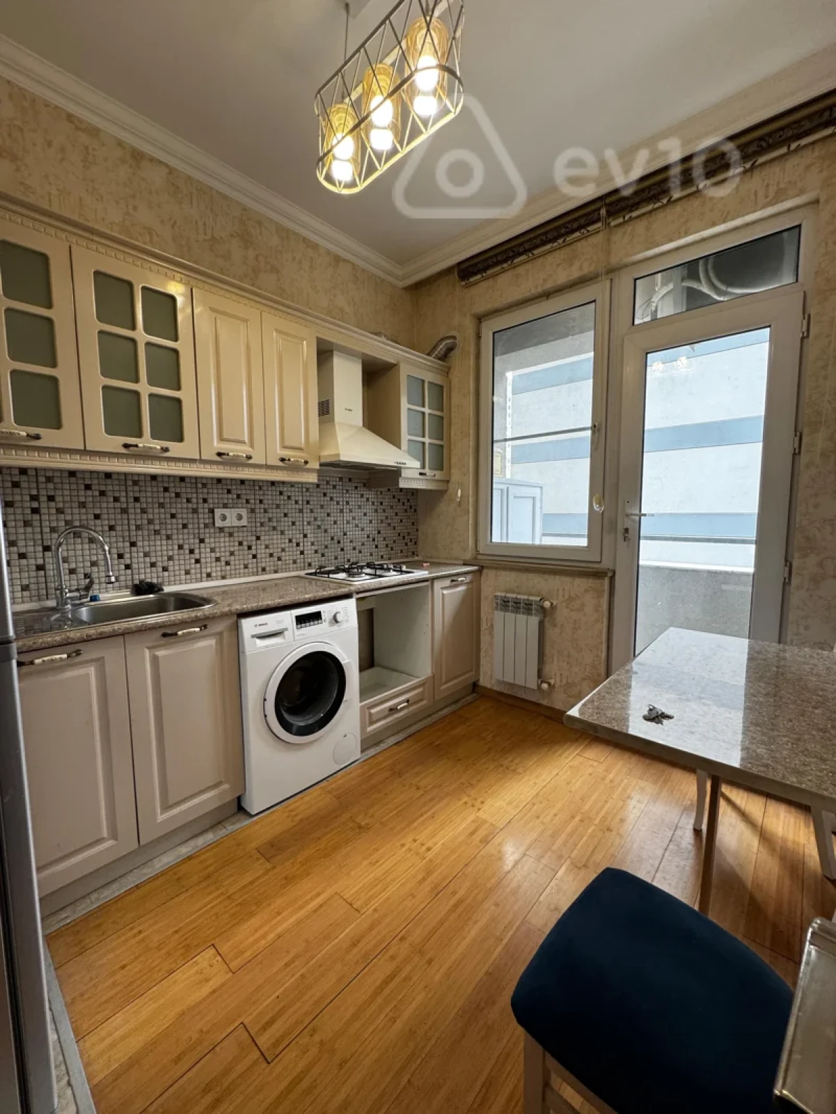 Satılır 2 otaqlı yeni tikili 55 m²
